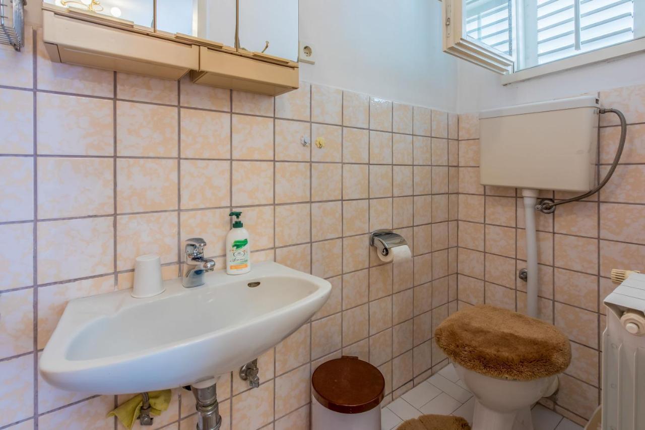 Apartments And Room Art Crikvenica Exterior foto
